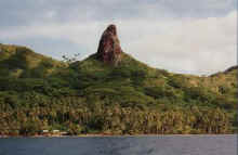 huahine_maroe_baie.jpg (12833 octets)